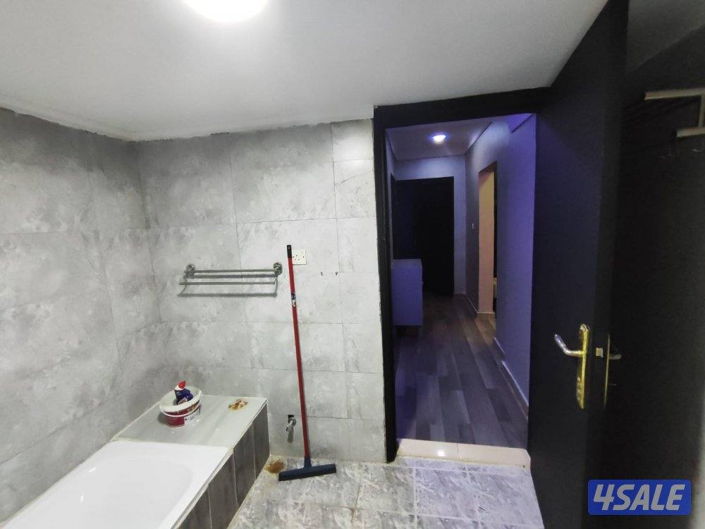 شقه خلو للايجار بحولي غرفتين وصاله كبيره ومطبخ وحمام نفس الصور استلام14