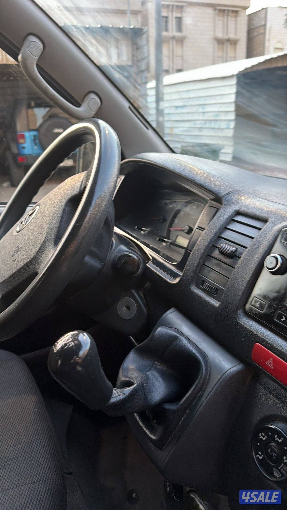 باص تويوتا للبيع نظيف جدا4