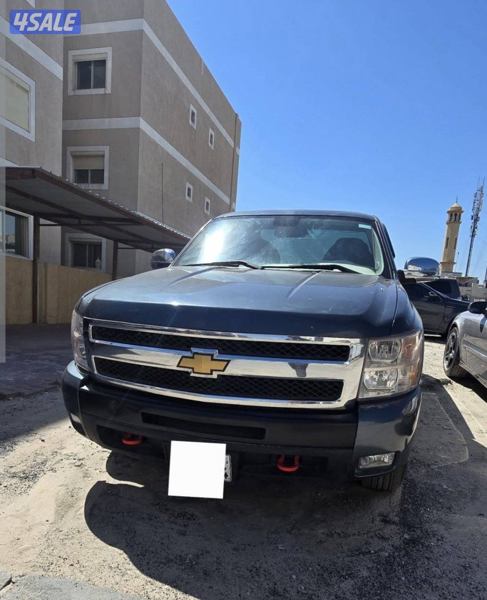 للبيع وانيت سلفرادو0