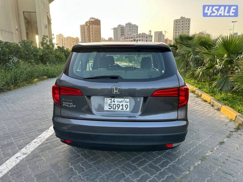 هوندا بايلوت ماشي 93 الف سيرفس وكالة8