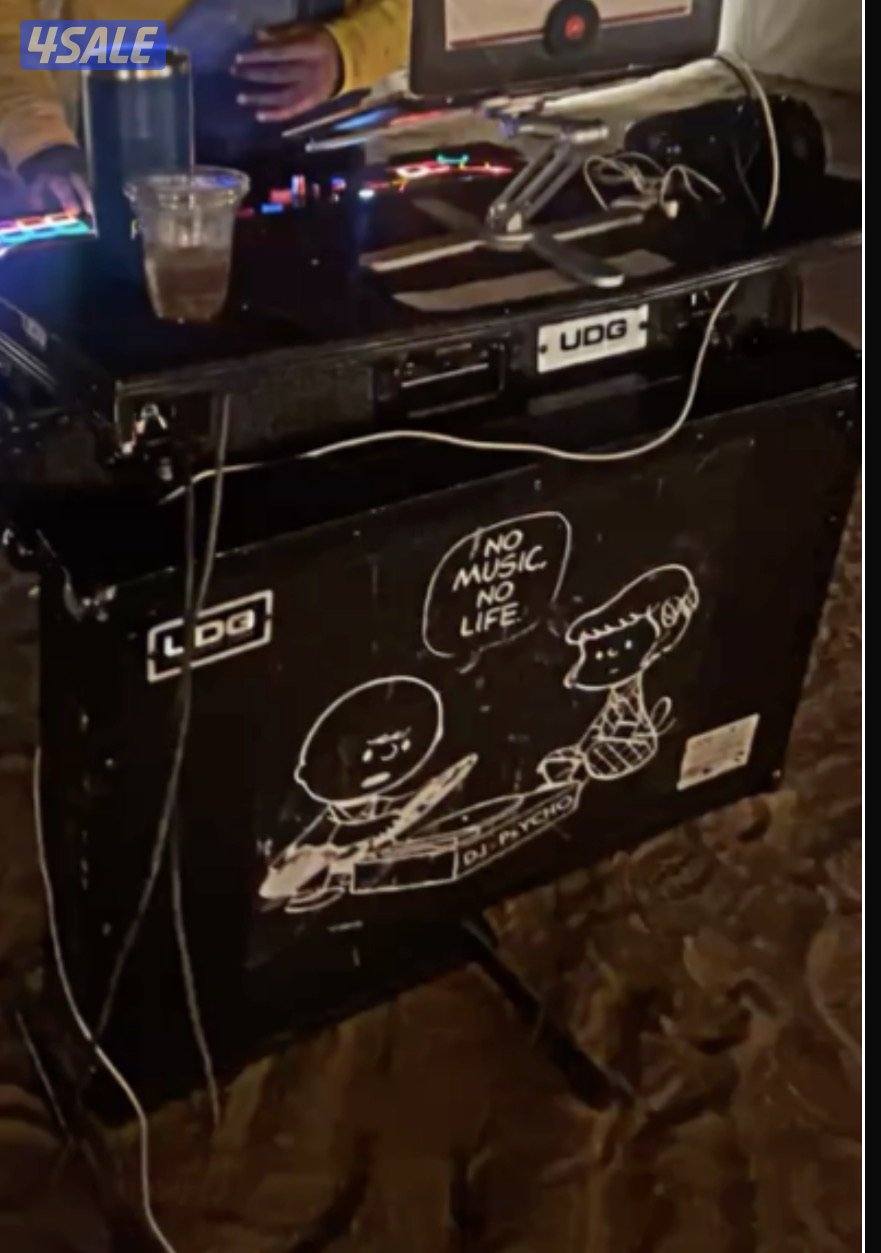 جهاز دي جي flx10 مستعمل دش سيرفس مره وحده مع UDG case0