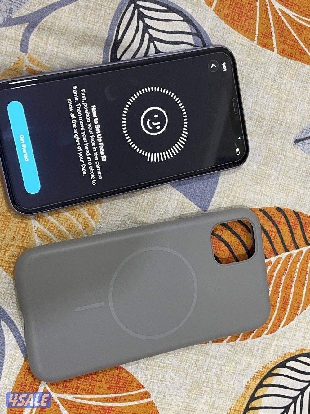 ايفون 11 بنفسجي 128 قيقا بطارية 74 مو مفتوح ولا مصلح مع كفر اصلي5