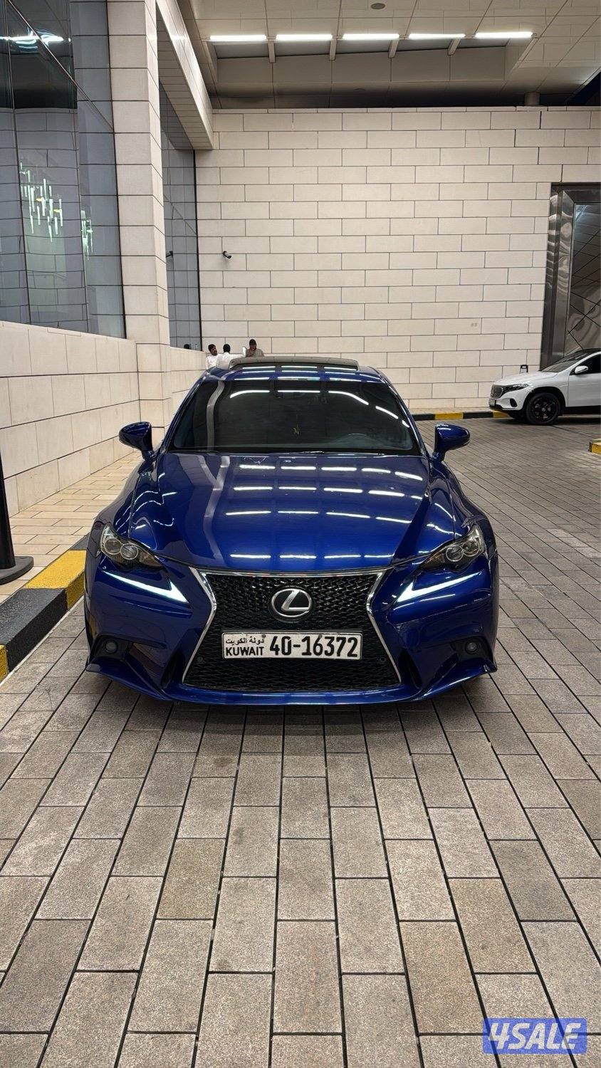 لكزس is 350 F sport2
