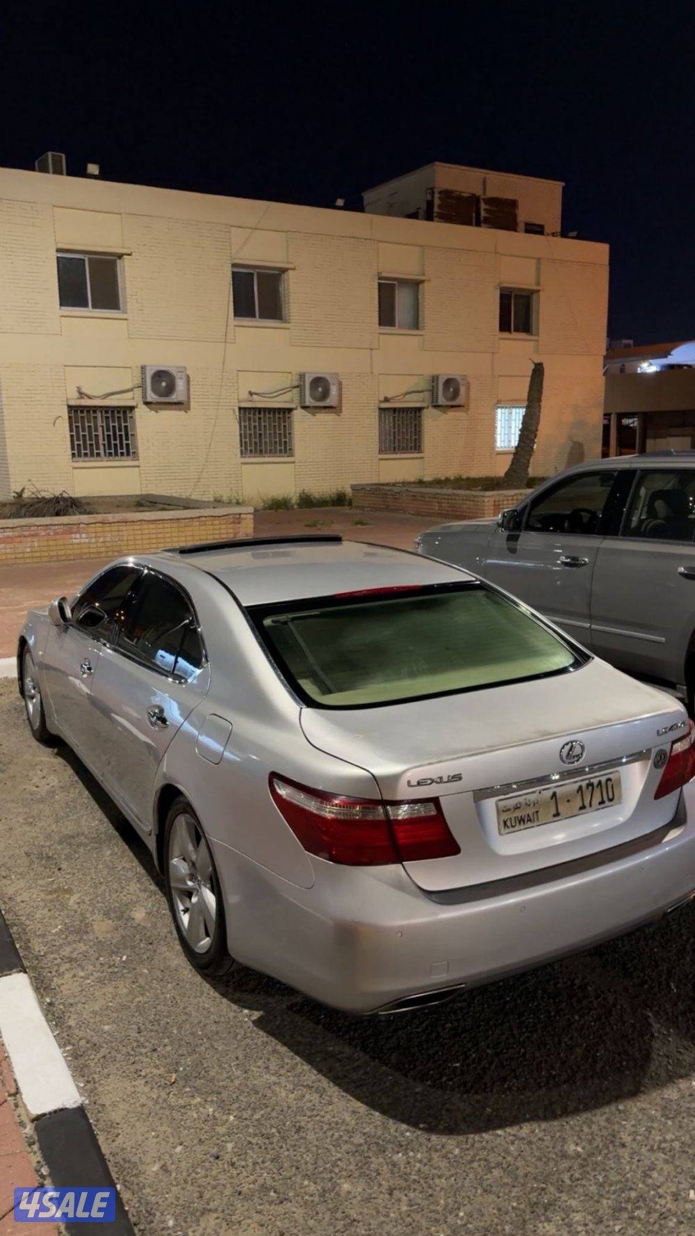 للبيع سياره1