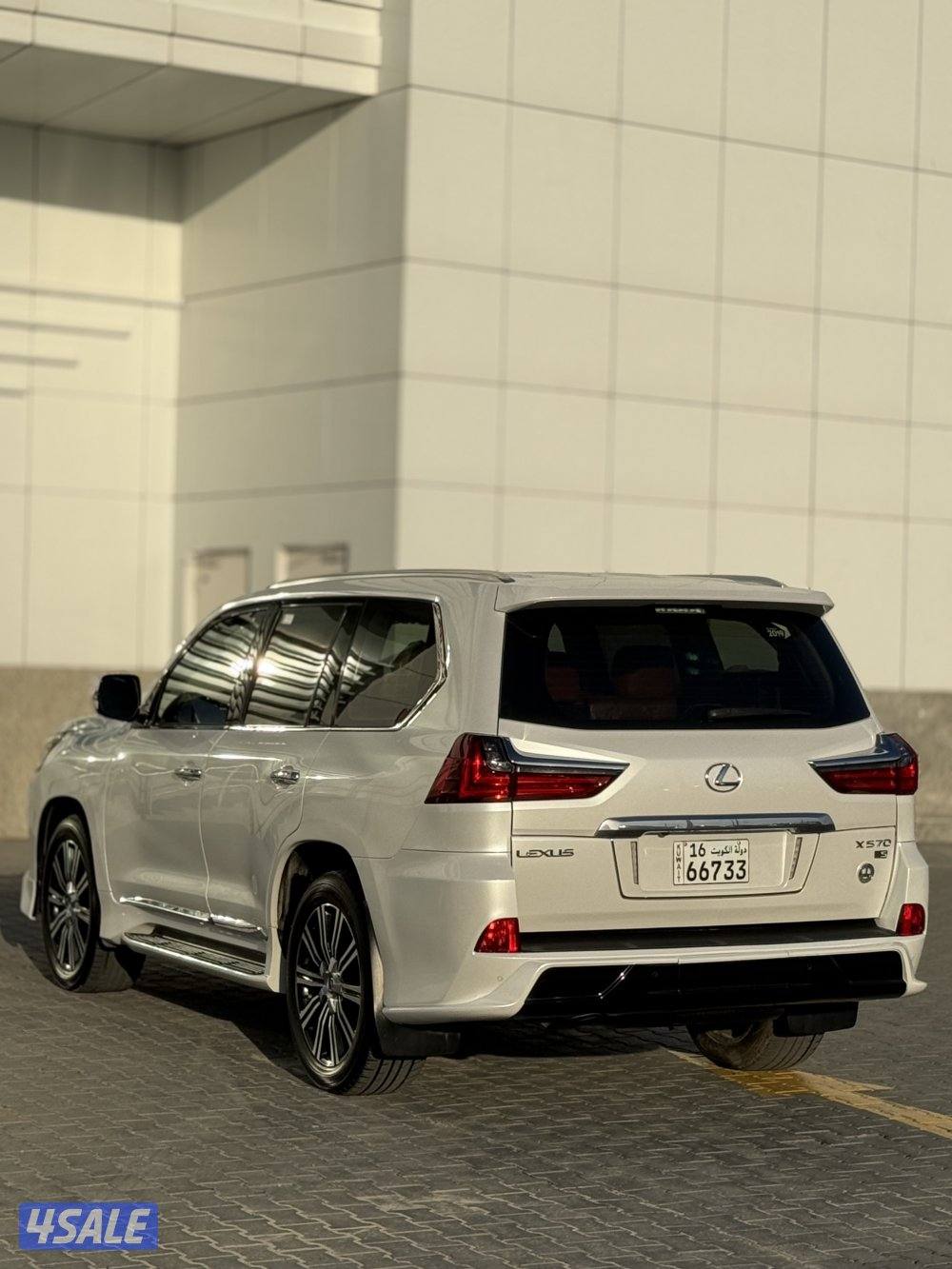 للبيع لكزس LX570 اسبورت موديل 20194