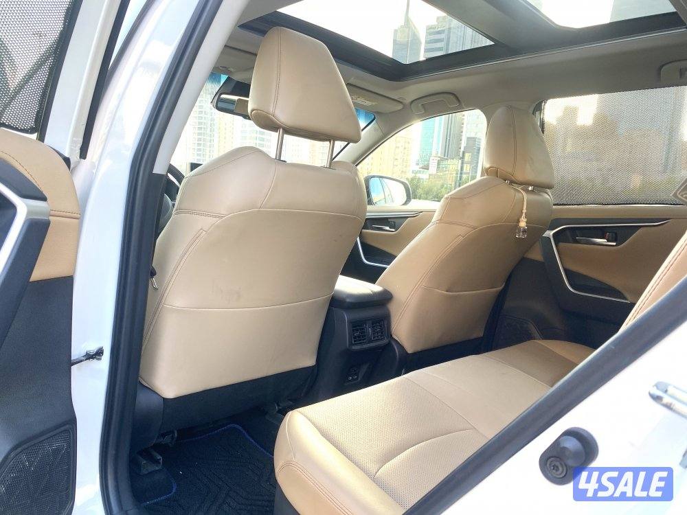 للبيع راف 4 الموديل 2023 ماشي 43 الف5