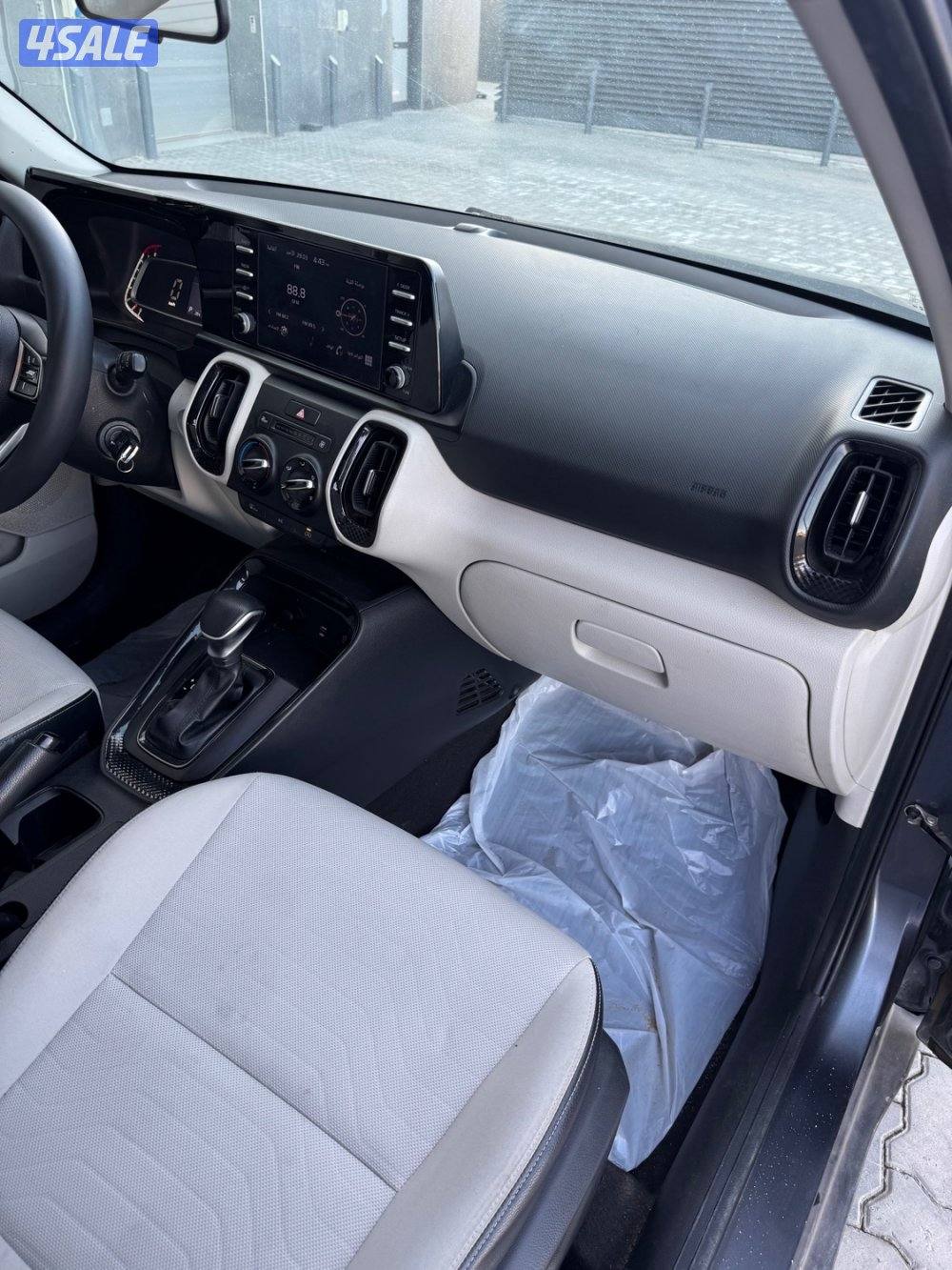 للبيع سونيت8