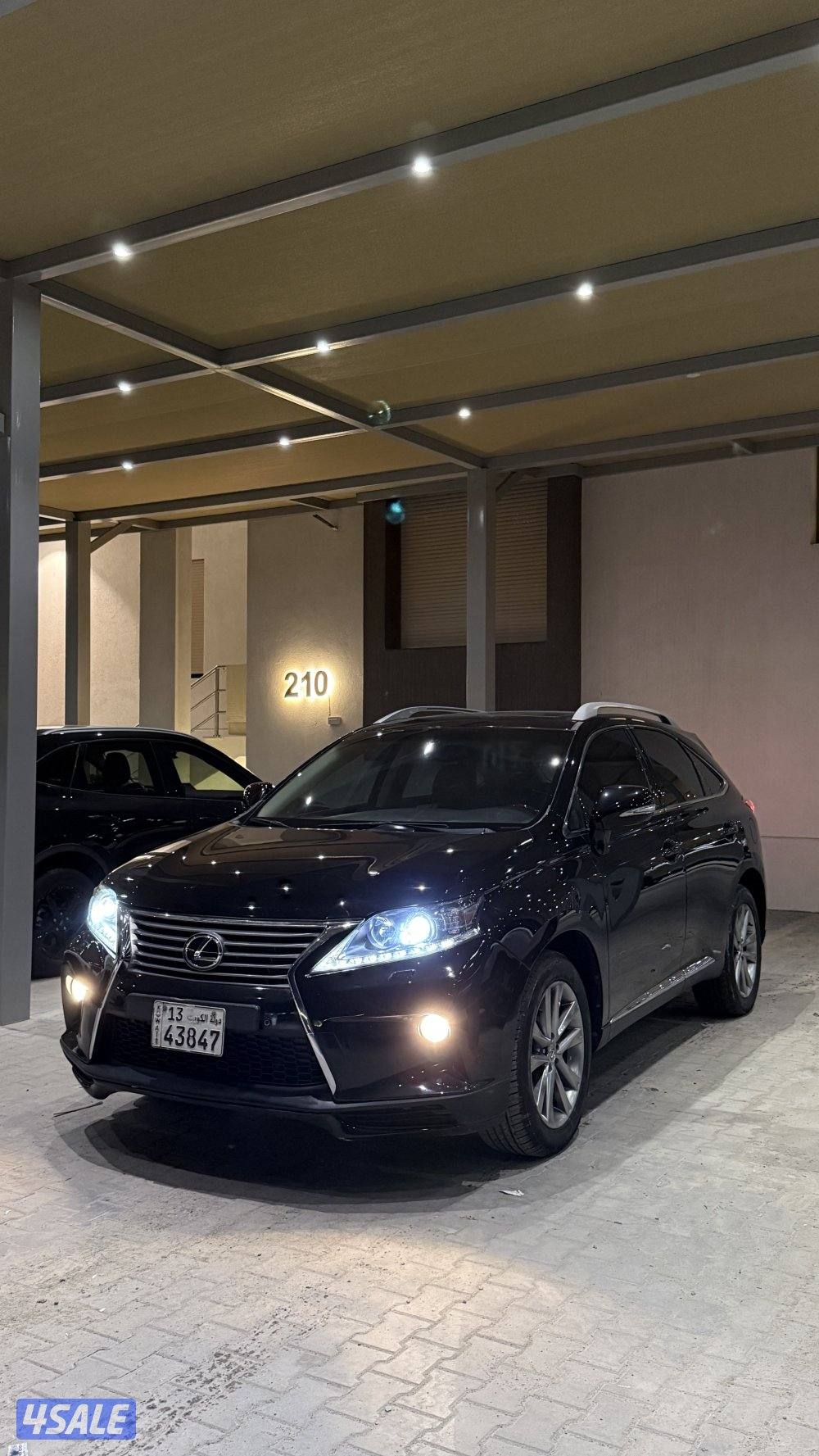 للبيع جيب لكزس RX350 موديل 20155