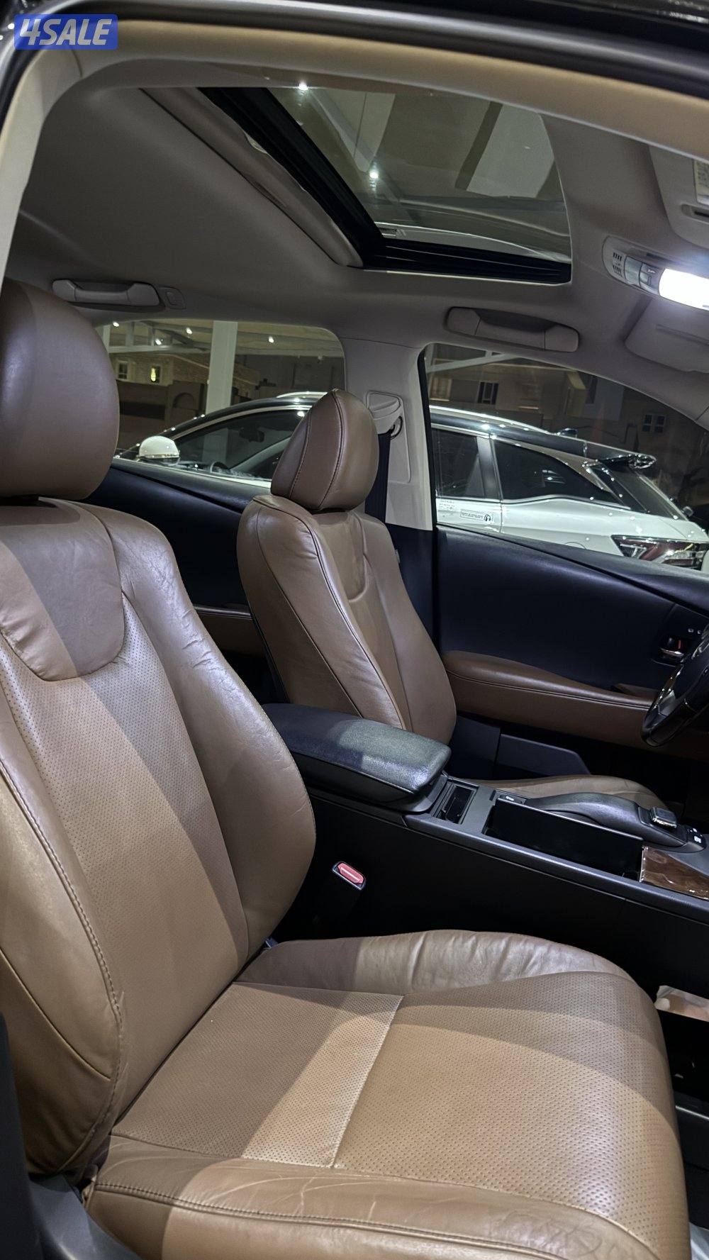 للبيع جيب لكزس RX350 موديل 20156