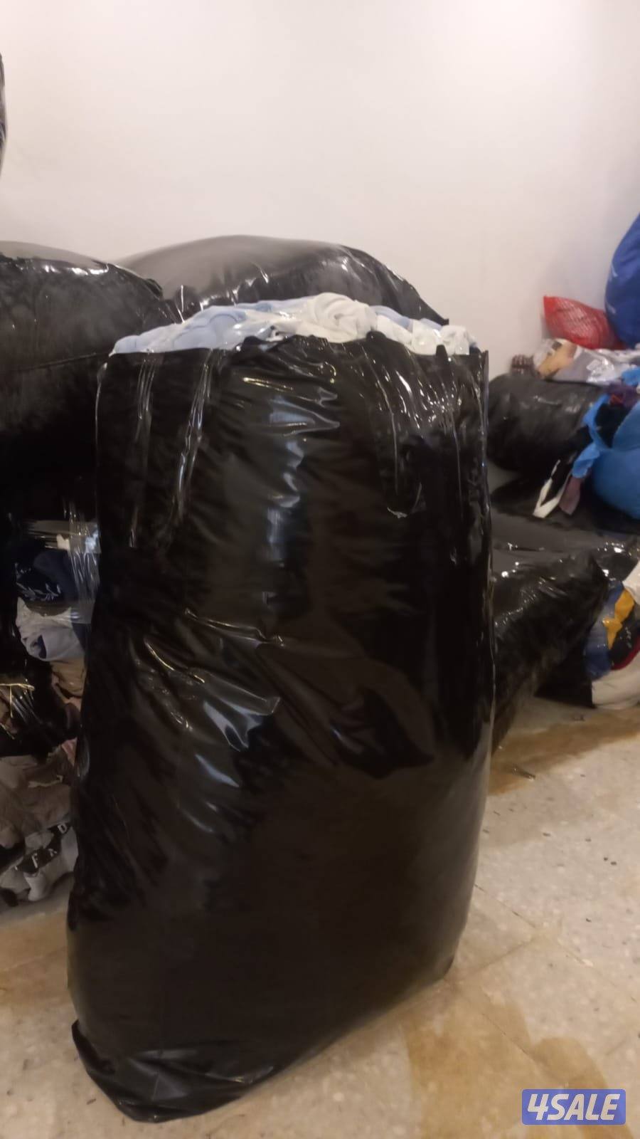 للبيع ملابس مستعمله0