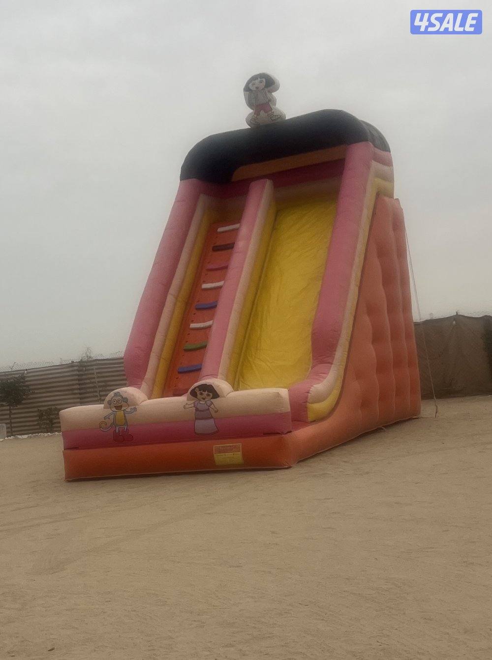 للبيع نطاطيات مستعمل نظيف عدد ٧ السنافر عدد ٢2