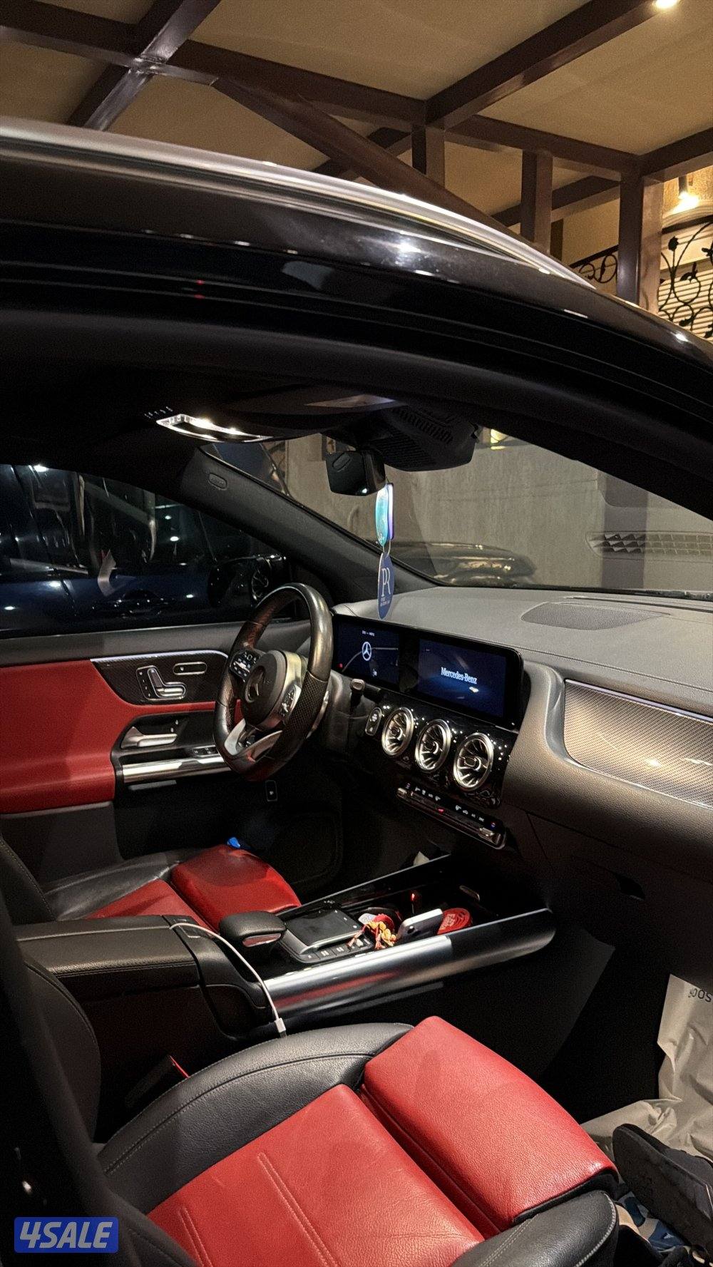 للبيع سيارة مرسيدس GLA2003