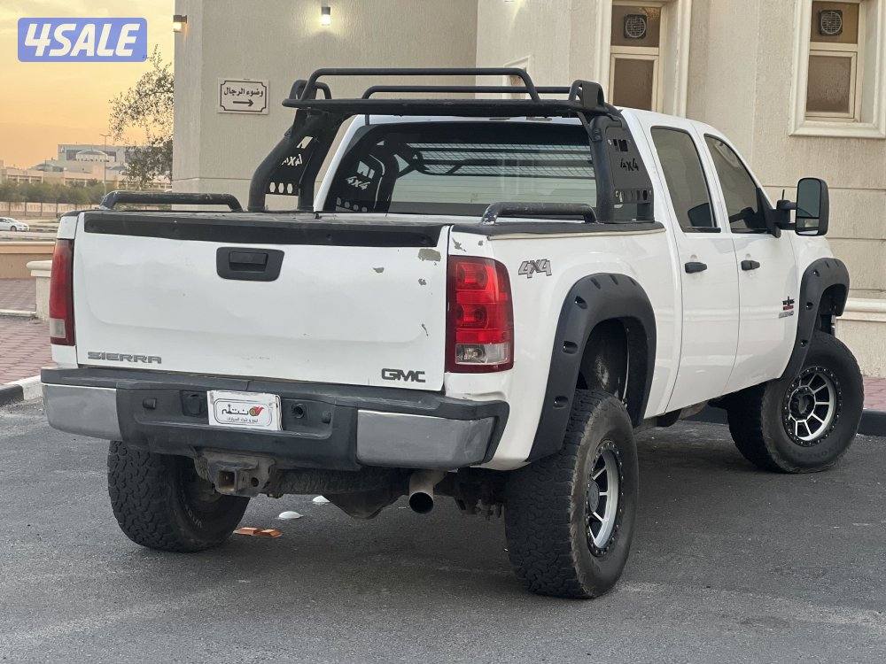 للبيع وانيت سيرا HDموديل 20112