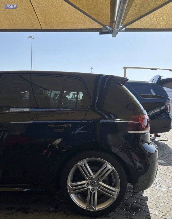 للبيع رنقات قولف R - 2011 مع توايرهم و داون بايب ولحية امامية0