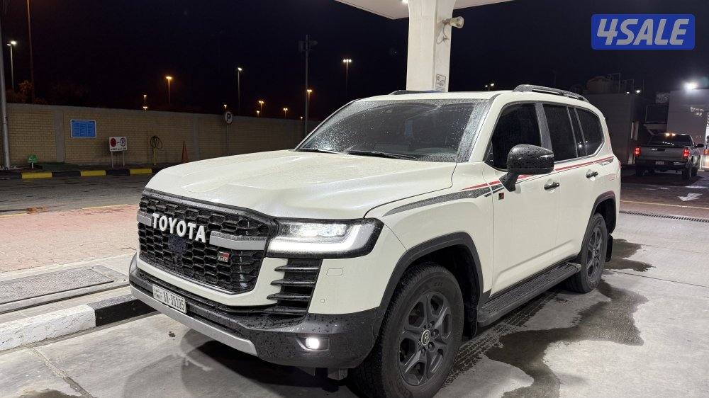 لاند كروزر GR0