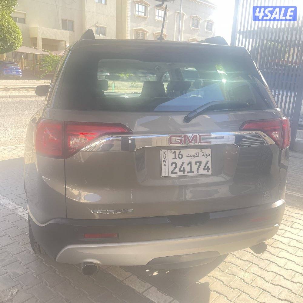 بحاله الوكالهGMC. أكاديا5