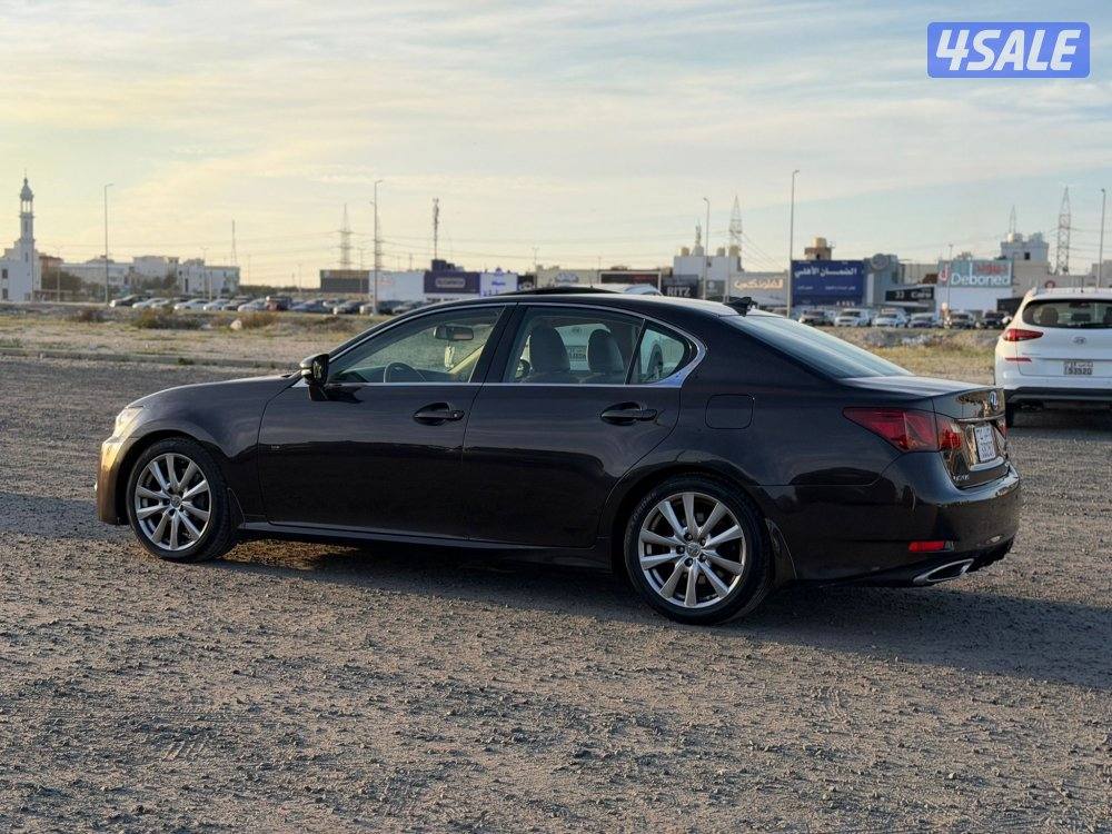 لكزس GS بحالة المصنع كالجديد0