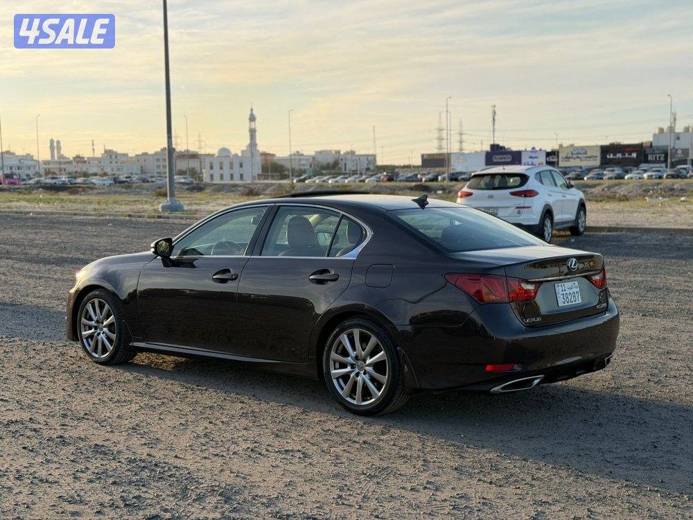 لكزس GS بحالة المصنع كالجديد11