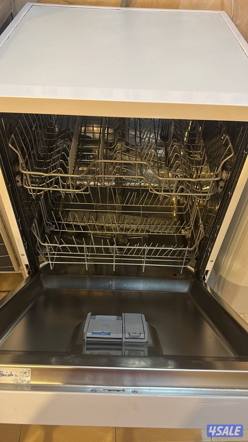 غسالة مواعين ببكو استخدام نظيف جدا من الغانم0