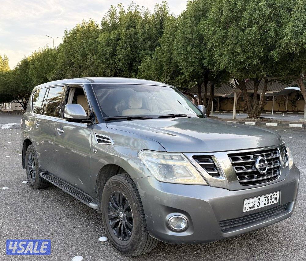 باترول SE / موديل 2014 / اللون رمادي / ماشي 2323