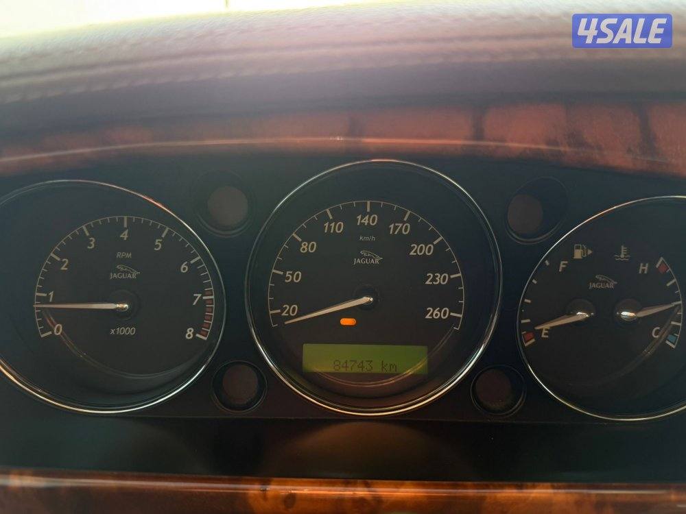 جاكور Xj عداد 83 صبغ وكالة 20098