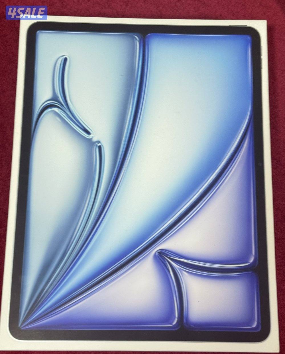 ايباد اير M3 _ 13 inch _ 256 جيجا _ مشحون 6 مرات فقط _ حالة الجديد0