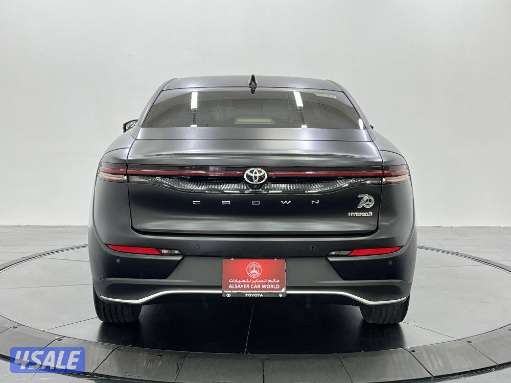 TOYOTA CROWN 23CN-2.5-CROWN-HEV8