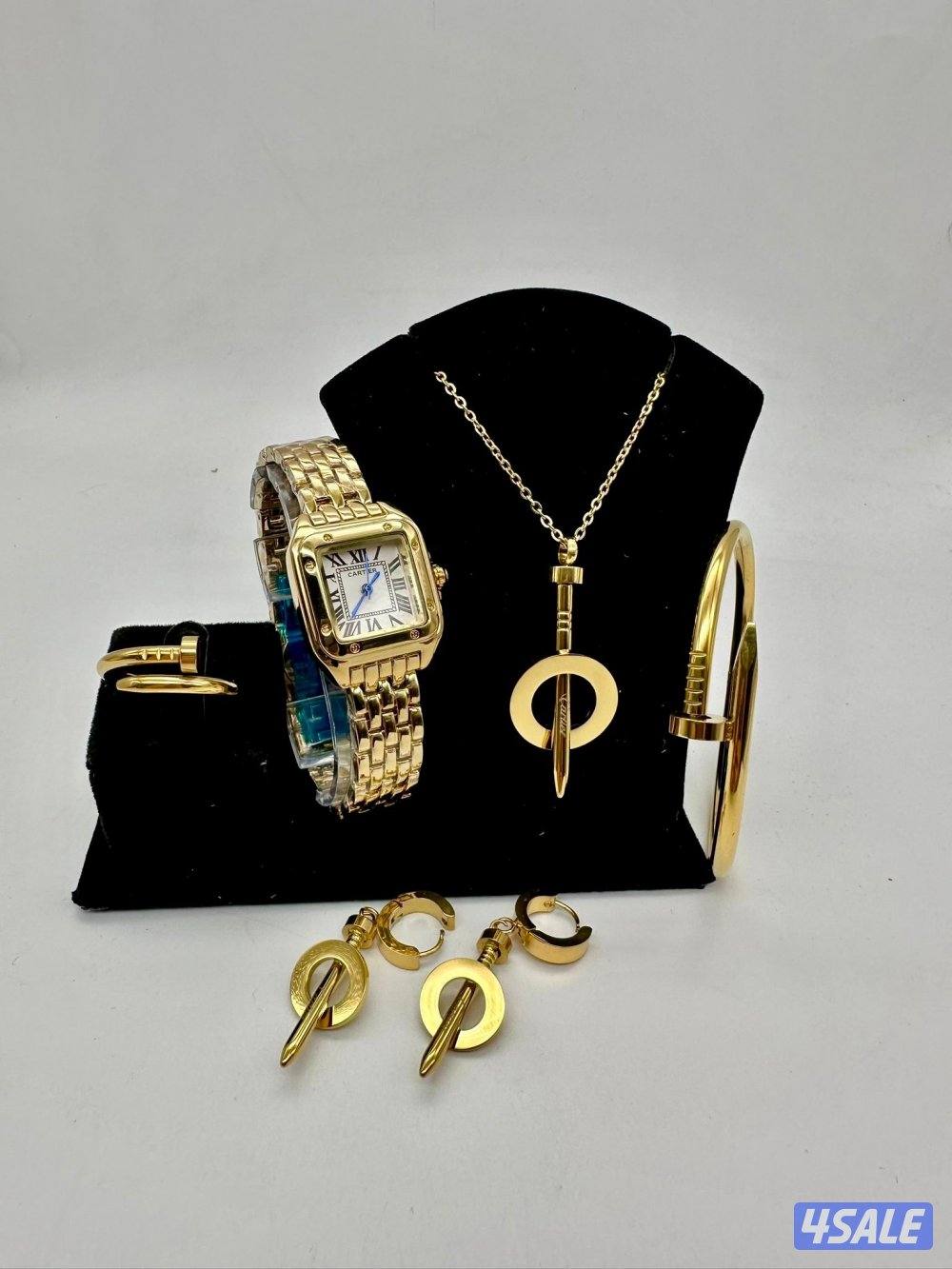 اطقم ساعات نسائية مع كامل ملحقاتها و معاها البوكس0