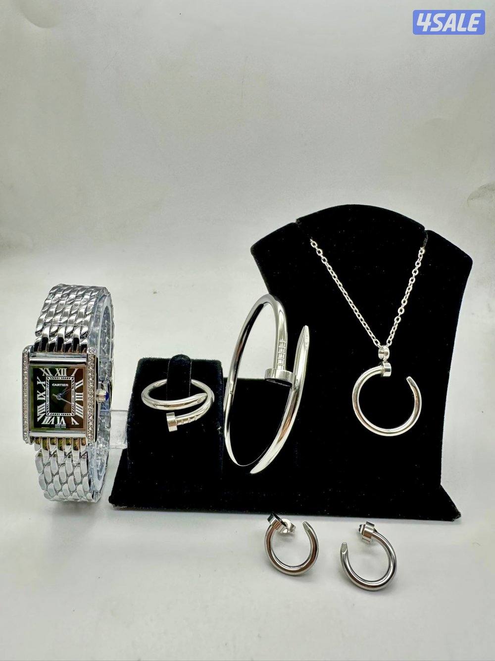 اطقم ساعات نسائية مع كامل ملحقاتها و معاها البوكس6