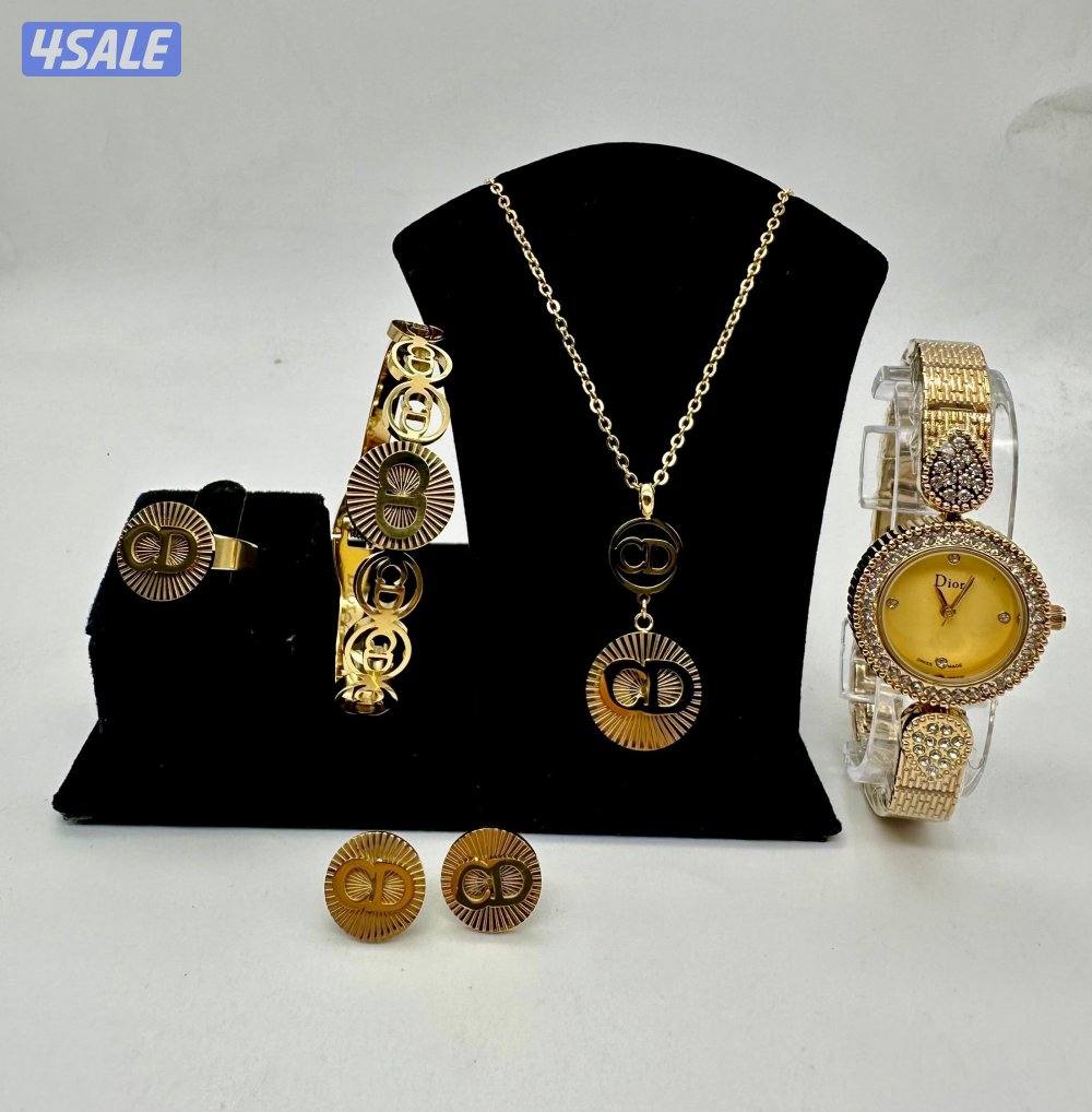 اطقم ساعات نسائية مع كامل ملحقاتها و معاها البوكس7