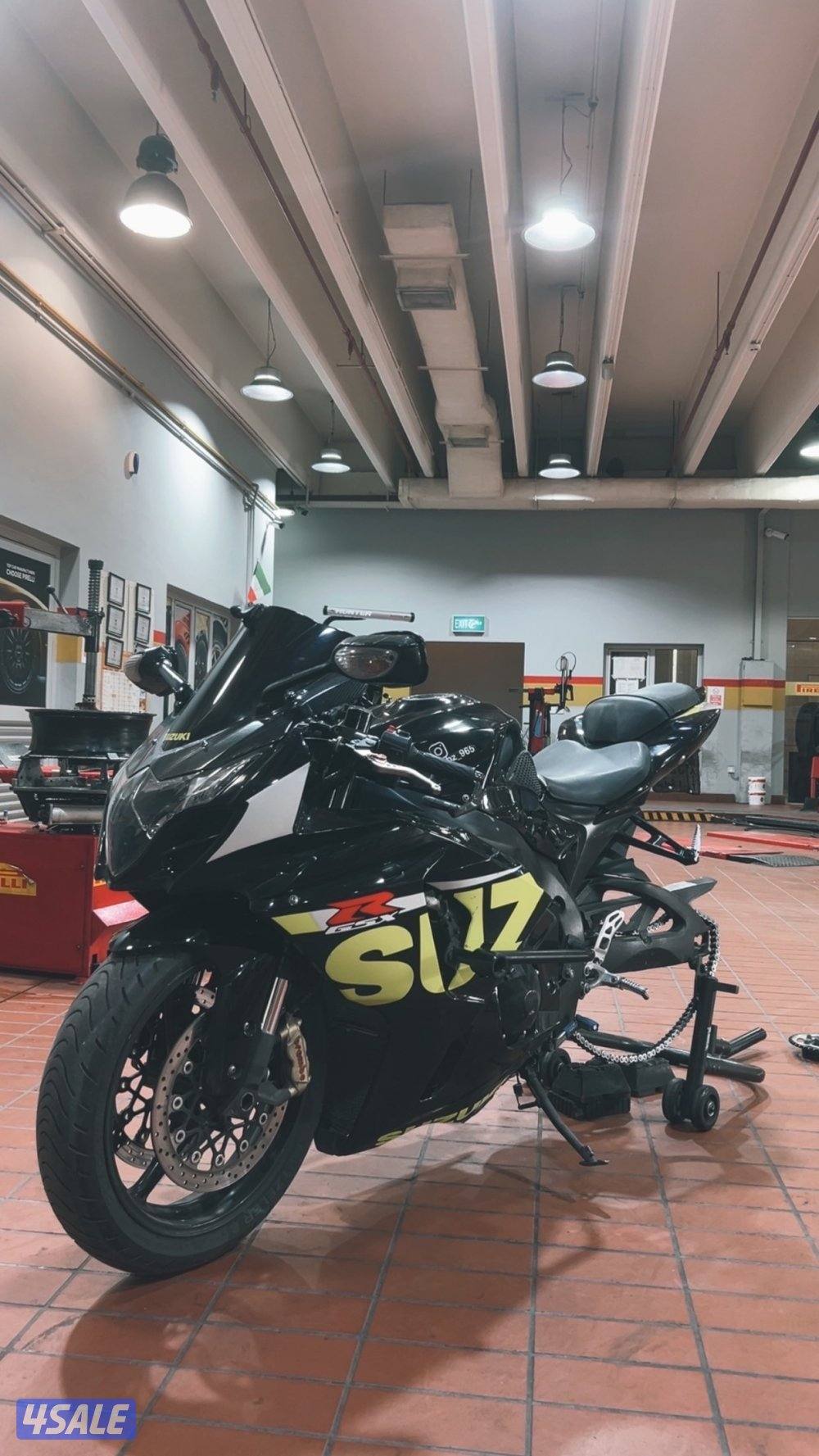 Suzuki GSXR ساراد ٢٠١٣2
