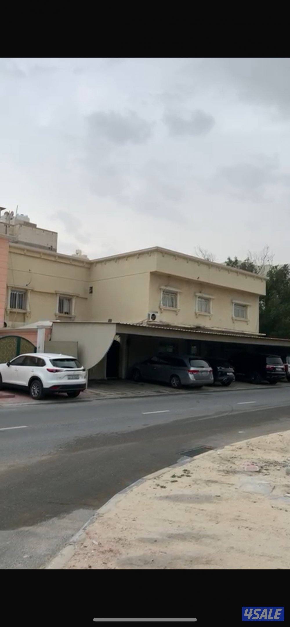 للبيع بيت بالرقه قطعه 70