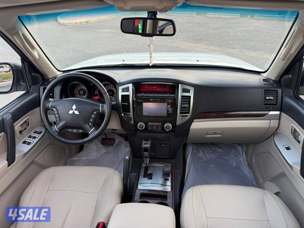 باجيرو 2022 المكينه الكبيره 3800 صبغ الوكاله ماشي 116 الف سيرفس منتظم8