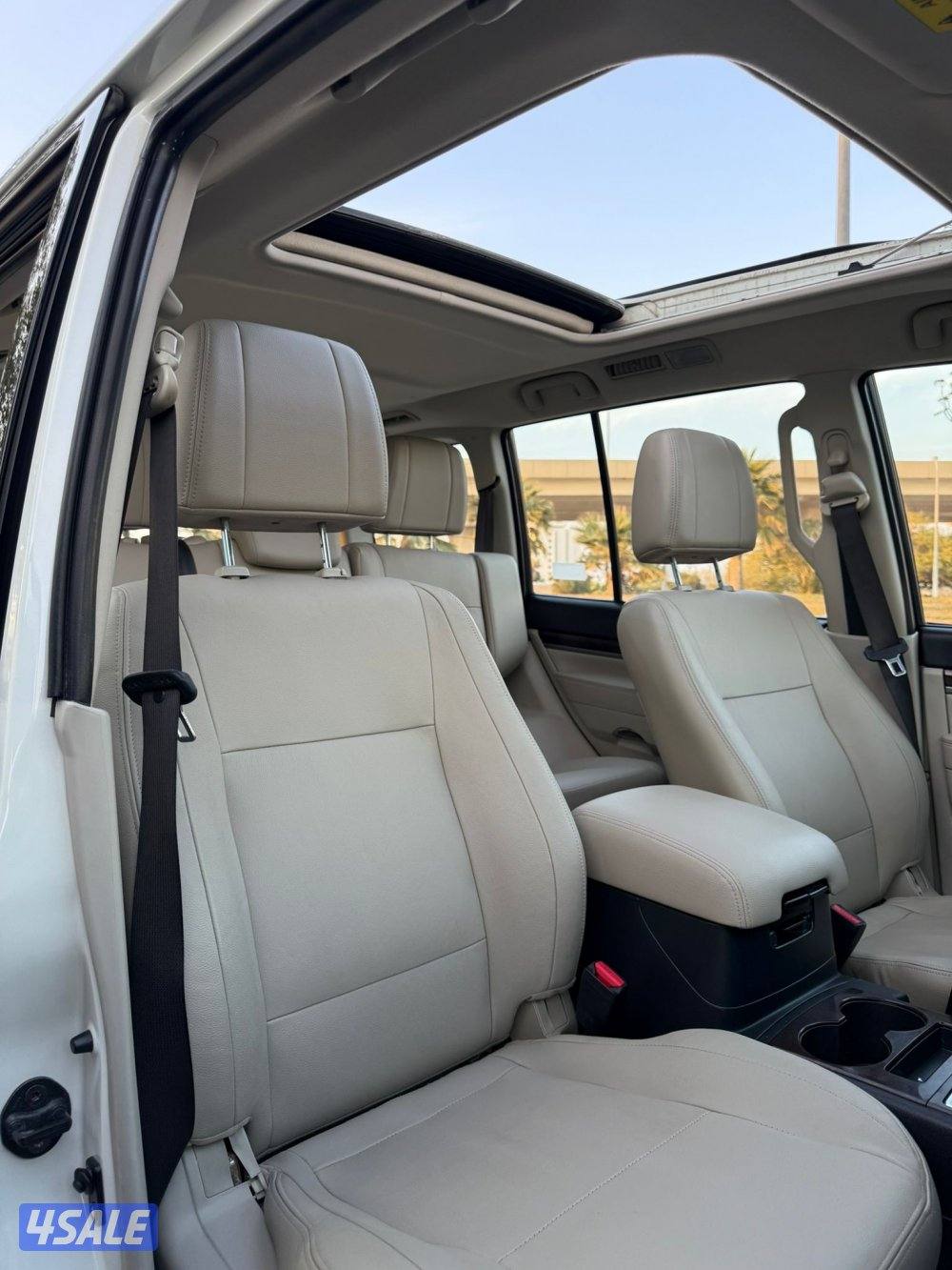 باجيرو 2022 المكينه الكبيره 3800 صبغ الوكاله ماشي 116 الف سيرفس منتظم9