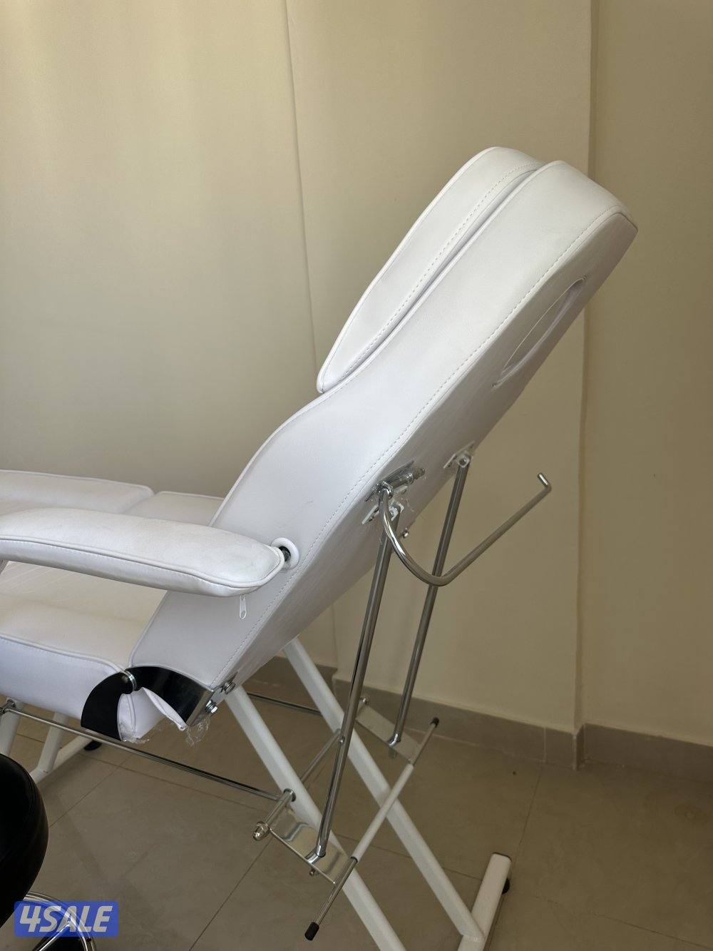 Salon bed with chair سرير صالون تجميل مع كرسي متحرك للبيع2