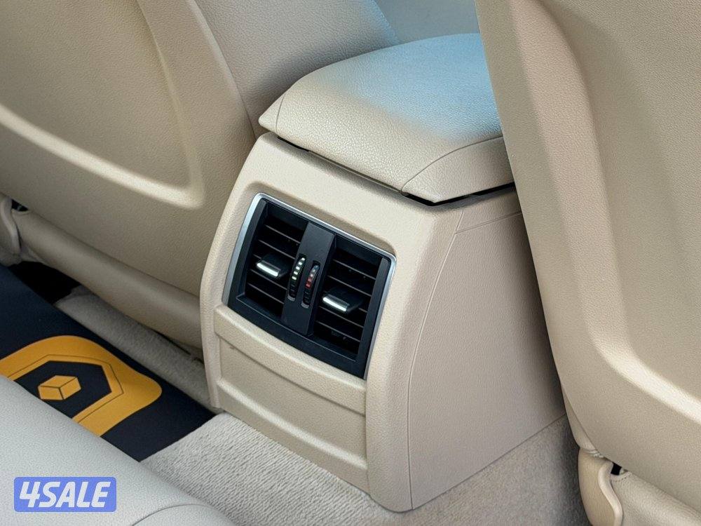 للبيع BMW 320i موديل 2016 وارد الغانم12