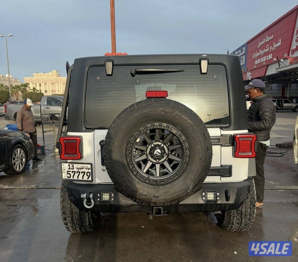 للبيع رانجلر 2015 ( جيب رحلات )0