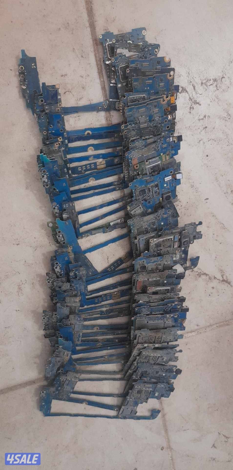 نشتري برد التلفونات التآلف والسكراب ايفون نوكيا قديم اندواريد اى برد ب1