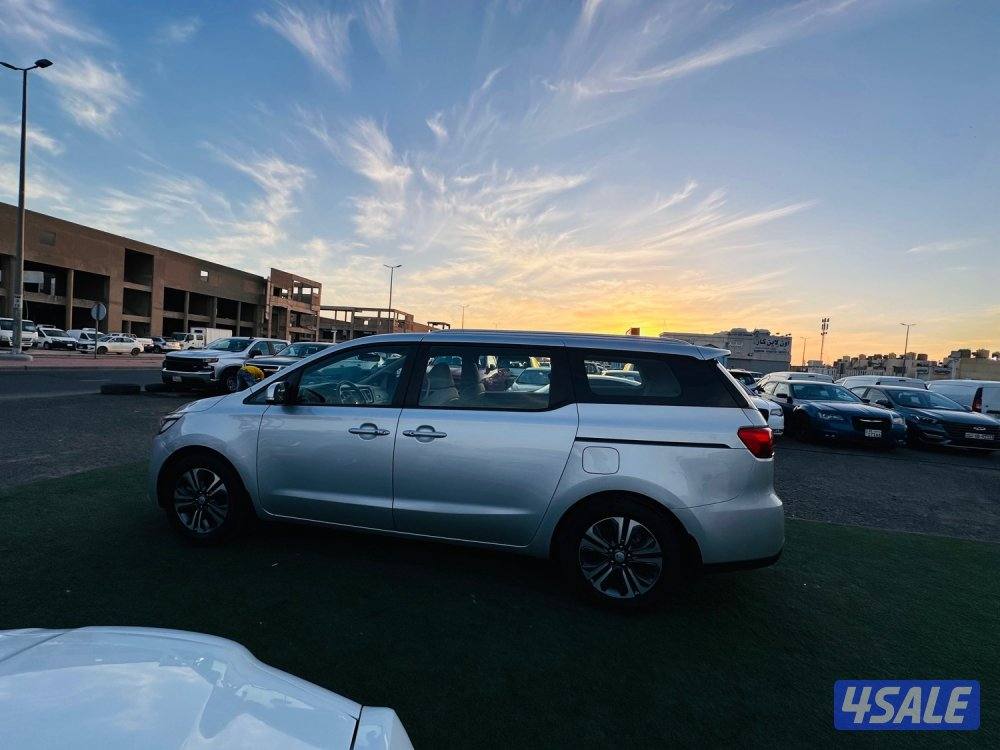 🚘 كيا - كرنفال 20207