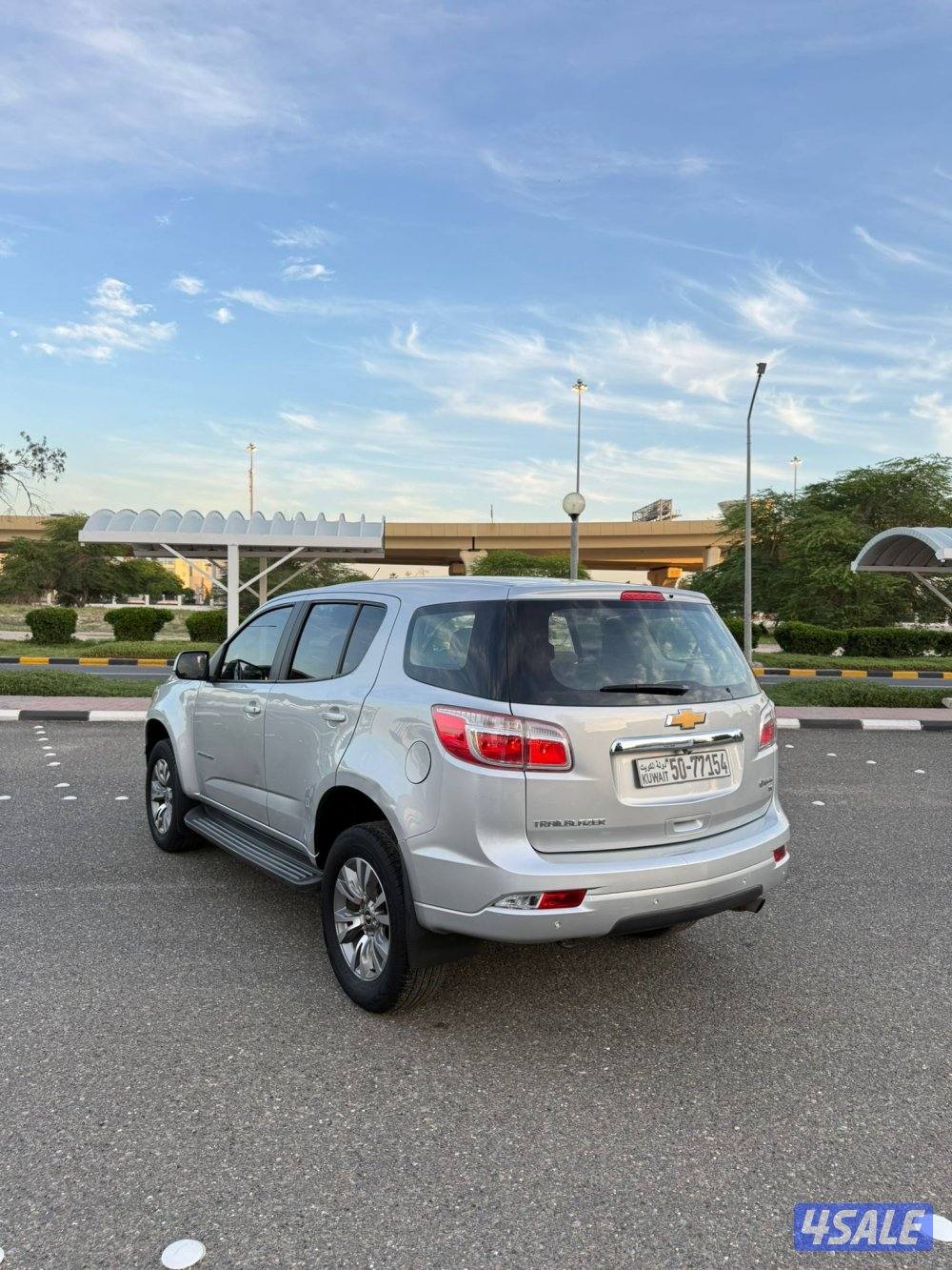 تريل بليزر 2020 ماشي 170 الف المالك الاول شرط الفحص3