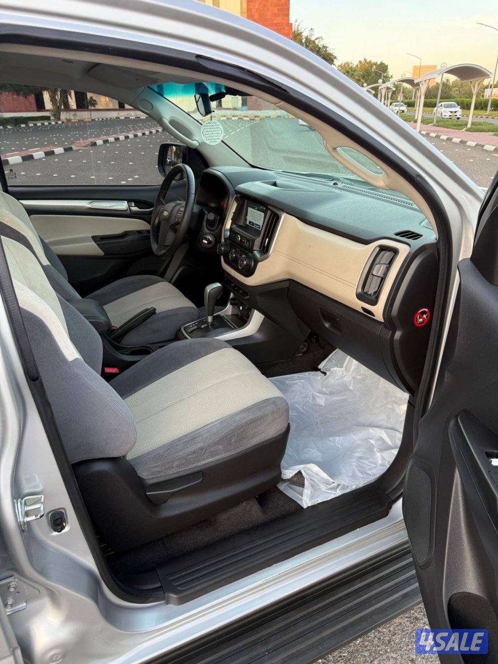 تريل بليزر 2020 ماشي 170 الف المالك الاول شرط الفحص8