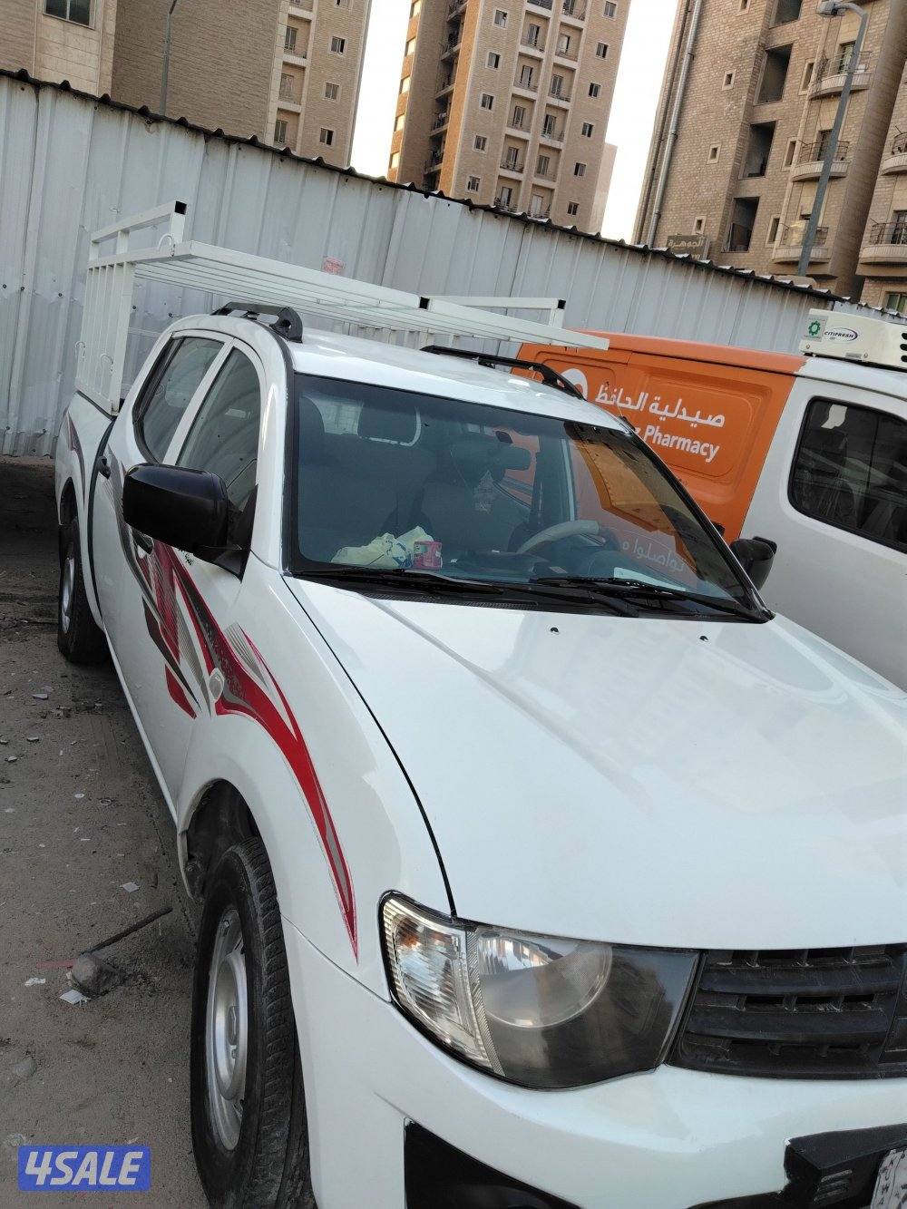 وانيت متسبيشي ممتاز بدون حوادث رخصه سنه بطاريه جديده التواصل واتساب0