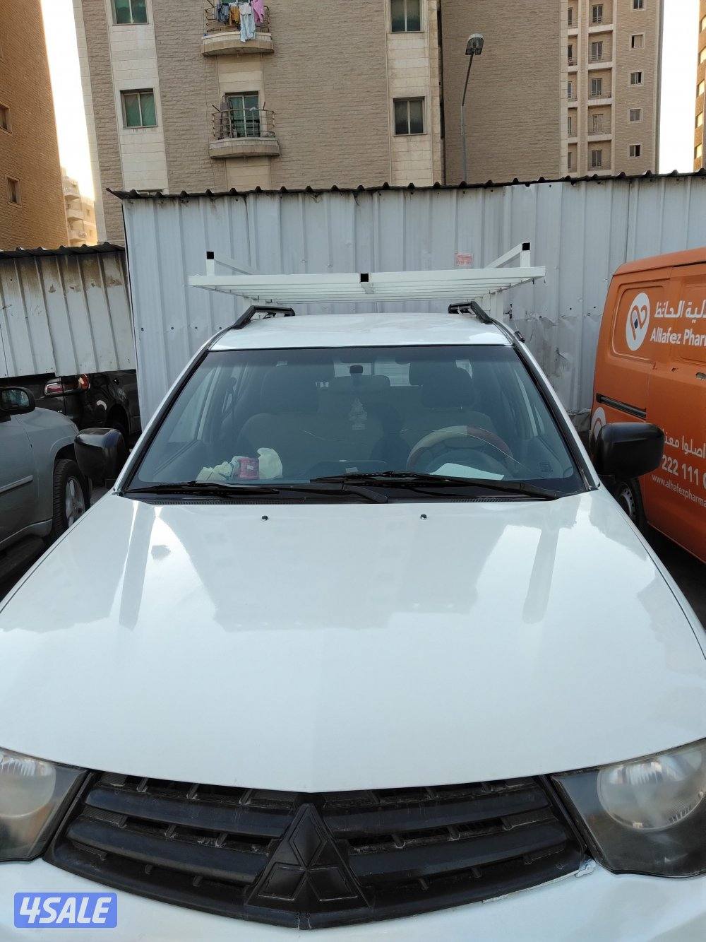 وانيت متسبيشي ممتاز بدون حوادث رخصه سنه بطاريه جديده التواصل واتساب1