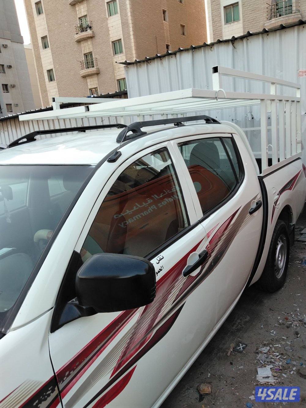 وانيت متسبيشي ممتاز بدون حوادث رخصه سنه بطاريه جديده التواصل واتساب3