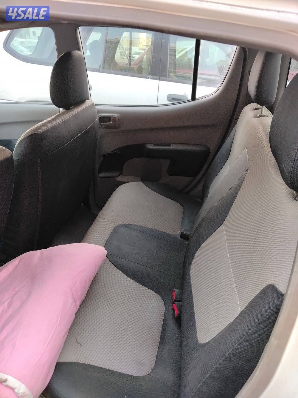 وانيت متسبيشي ممتاز بدون حوادث رخصه سنه بطاريه جديده التواصل واتساب5