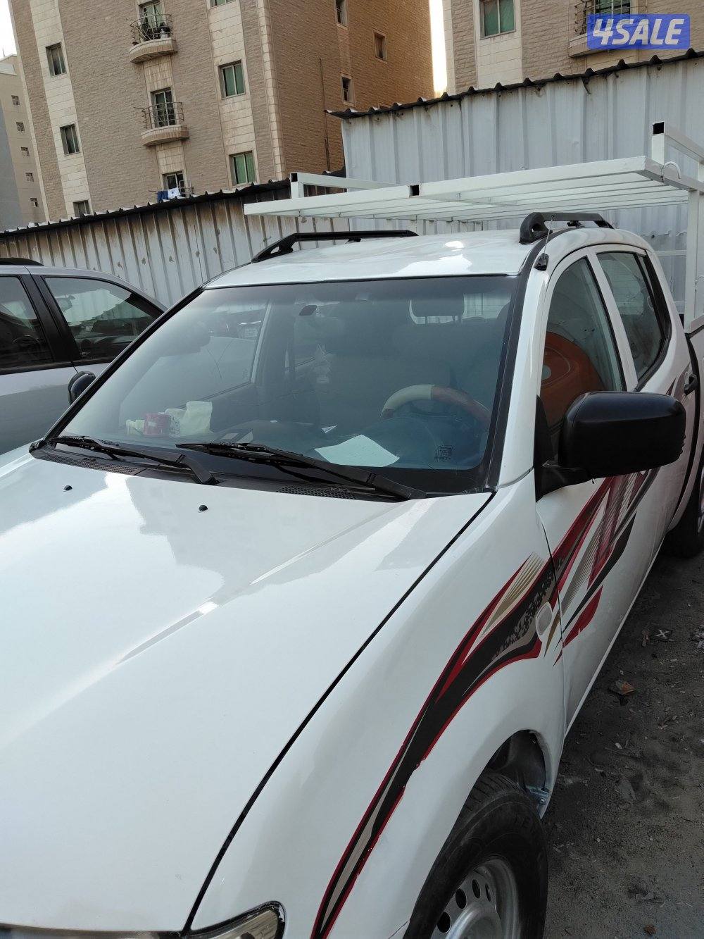 وانيت متسبيشي ممتاز بدون حوادث رخصه سنه بطاريه جديده التواصل واتساب6