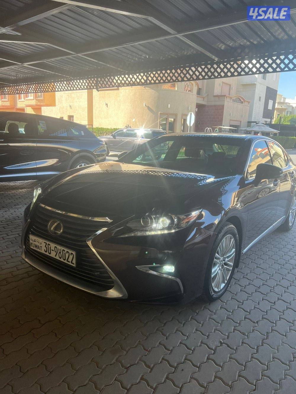 للبيع لكزس ES 350 ٢٠١٦ صبغ الوكاله ماشي ١١١0