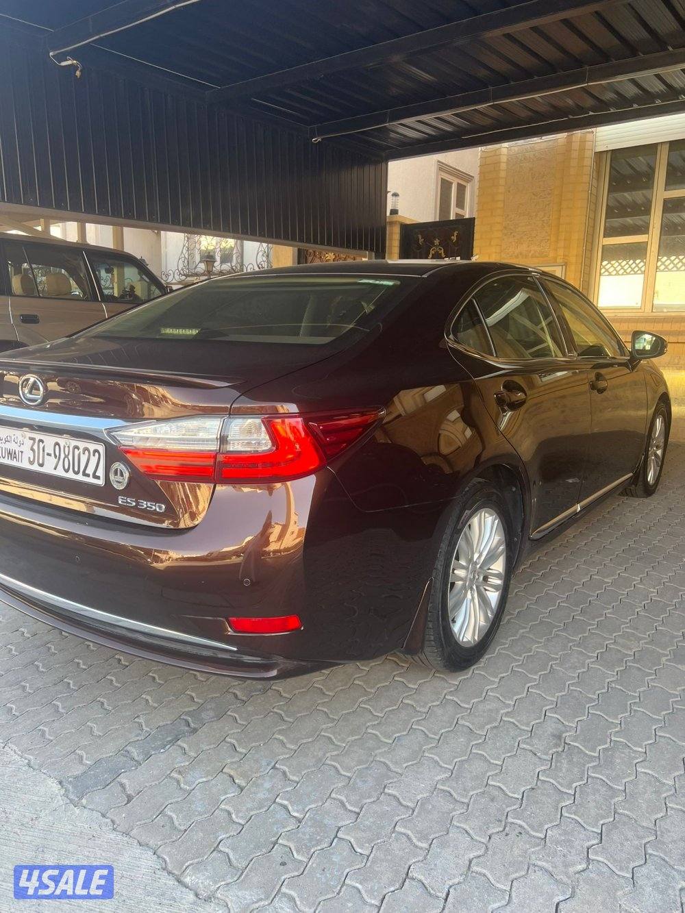 للبيع لكزس ES 350 ٢٠١٦ صبغ الوكاله ماشي ١١١2