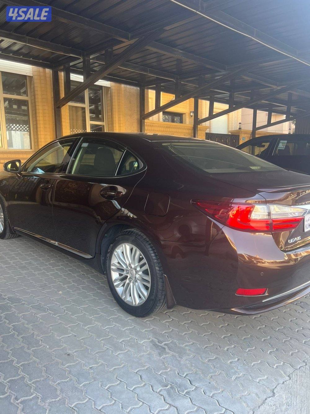 للبيع لكزس ES 350 ٢٠١٦ صبغ الوكاله ماشي ١١١4