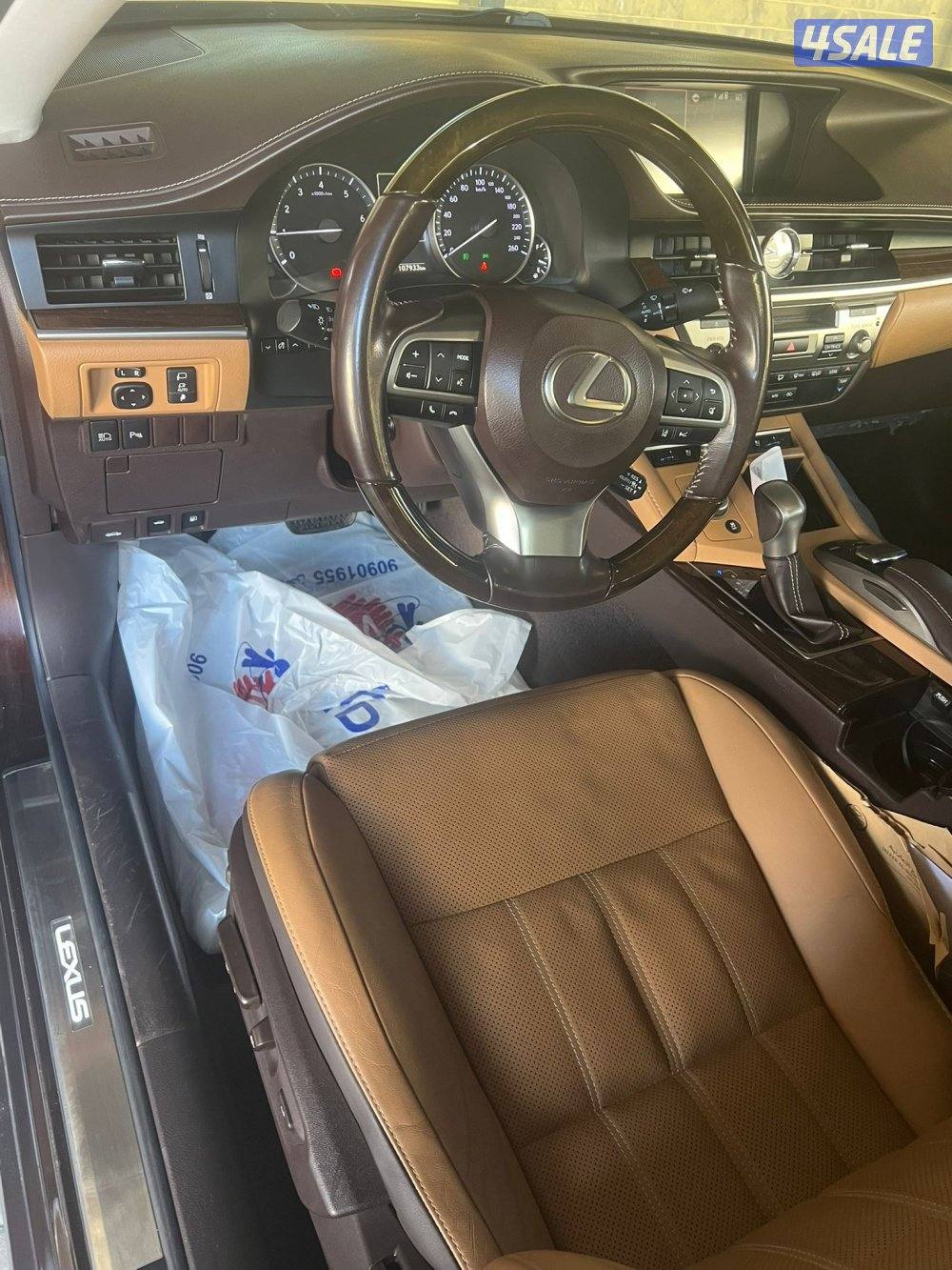 للبيع لكزس ES 350 ٢٠١٦ صبغ الوكاله ماشي ١١١6